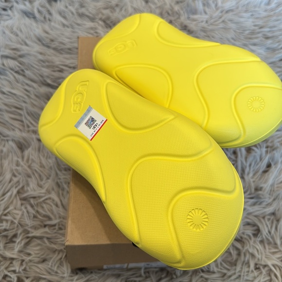 NWB UGG Foamo Slide EVA Rubber 1136880 Sunny Yellow Sandal Comfy - Picture 3 of 4